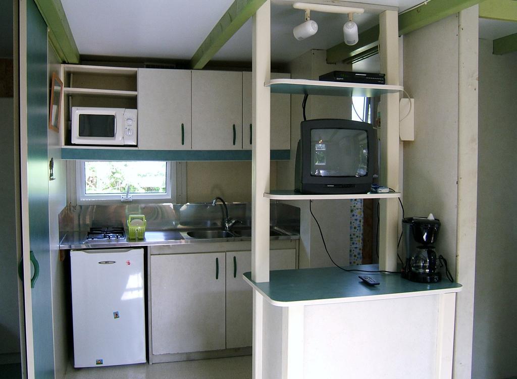 Holiday Home La Caverne Des Hirondelles Сен-Жозеф Екстер'єр фото